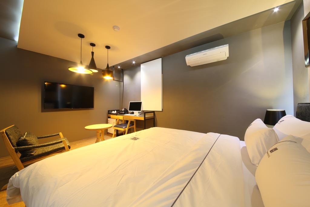 Avenue Hotel Jeonju Exterior foto