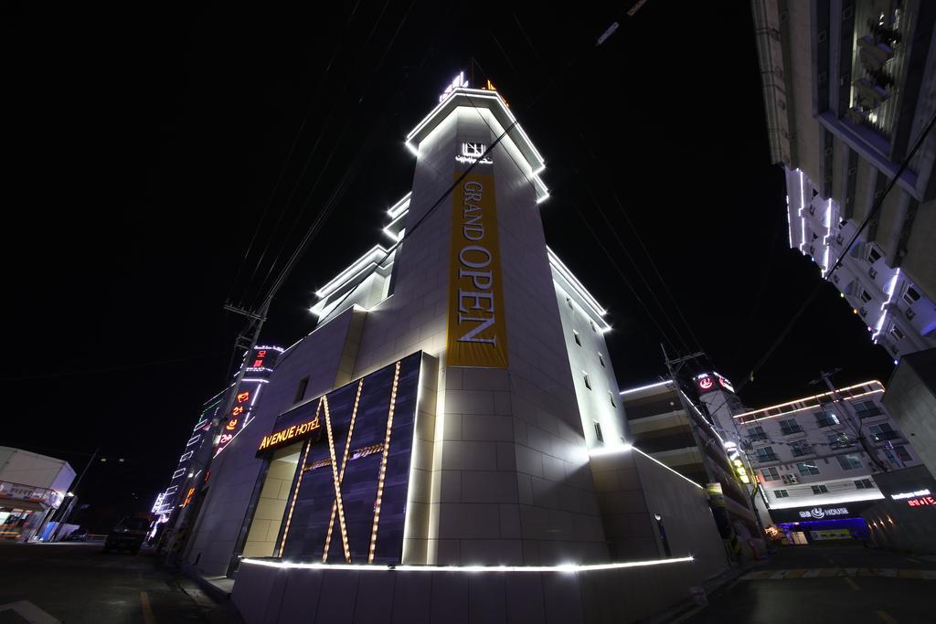 Avenue Hotel Jeonju Exterior foto