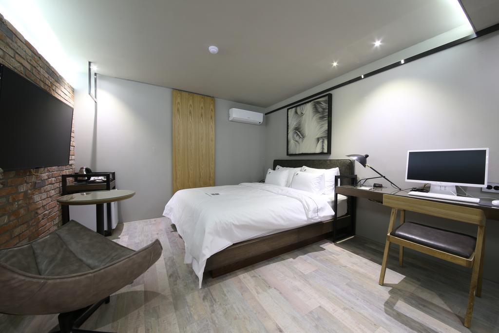 Avenue Hotel Jeonju Exterior foto
